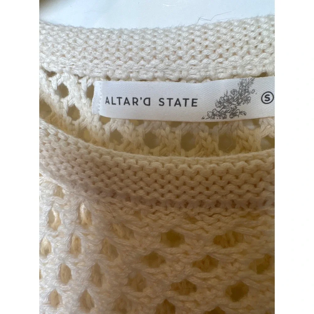 Altar'd State Ivory Crochet Sweater crop Sleeveless Open Knit Cotton Top Small - Picture 3 of 5